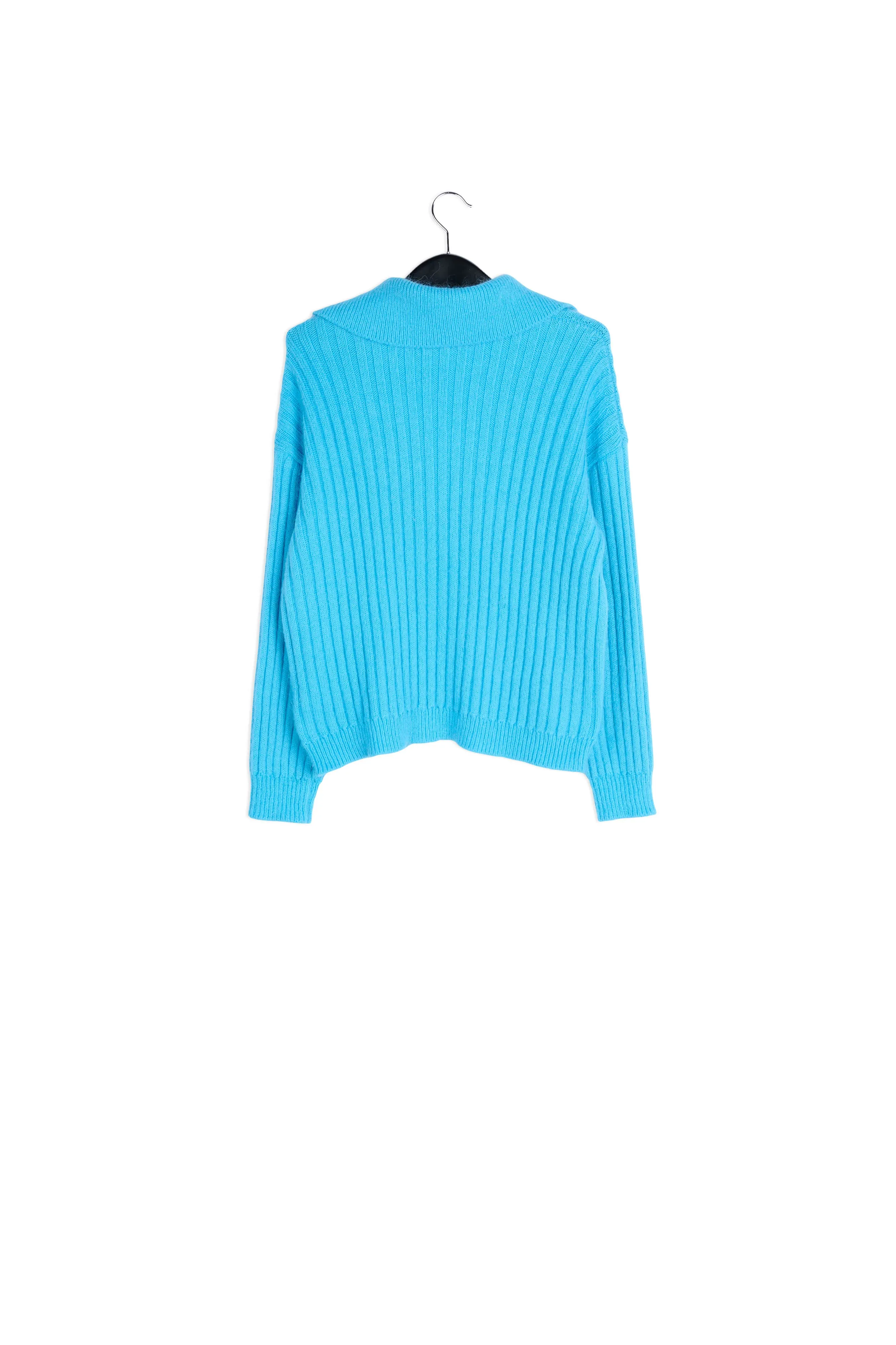 Blue V-neck ribbed-knit sweater